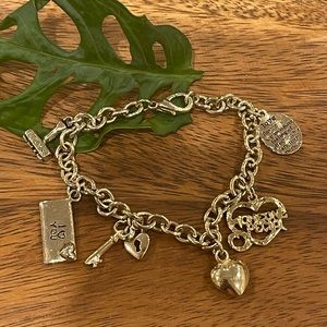 Vintage sweethearts charm bracelet